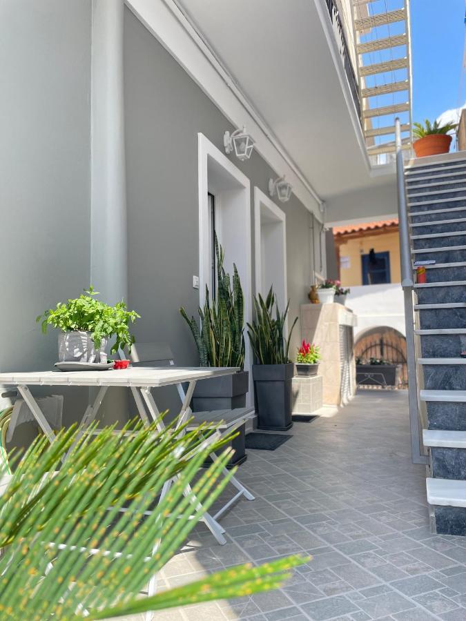 Aiginetan Apartments Aegina Ngoại thất bức ảnh